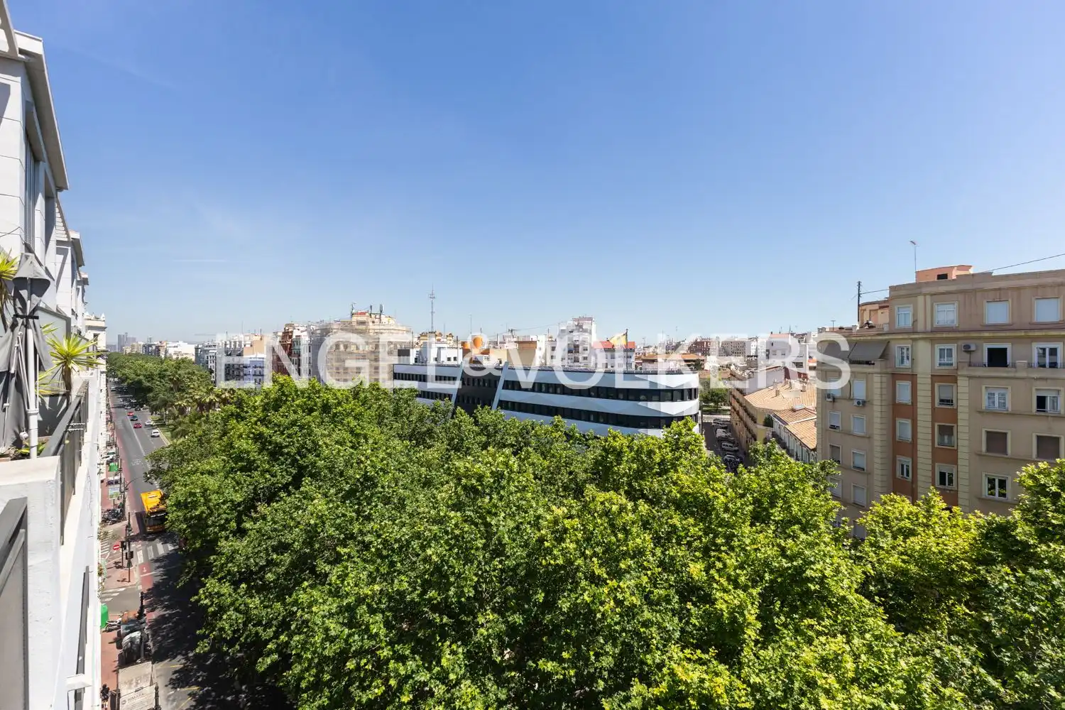 Exterior view of Flat for sale in Valencia  with Air Conditioner, Heating and Balcony