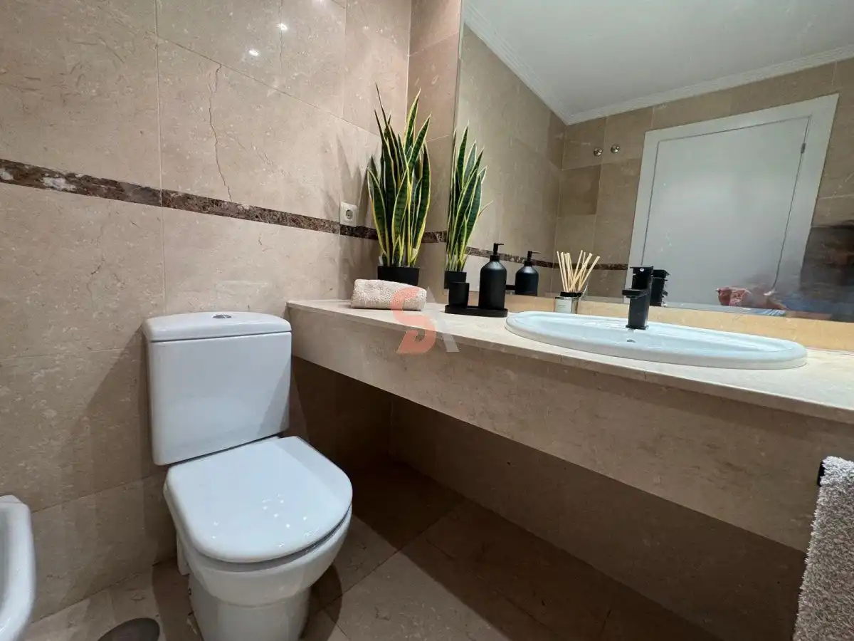 Badezimmer von Wohnung zur Miete in Valladolid mit Heizung, Möbliert und Gemeinschaftspool