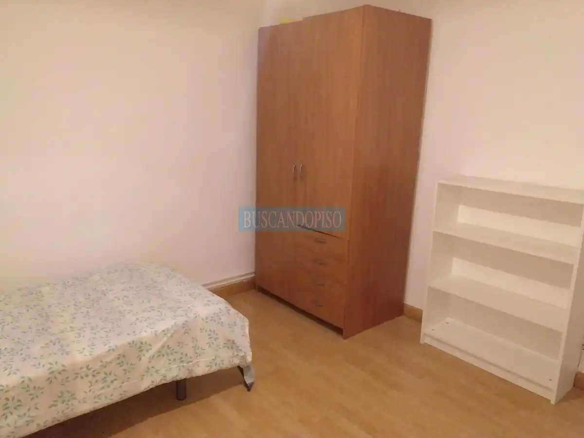 Flat for rent in Residencia