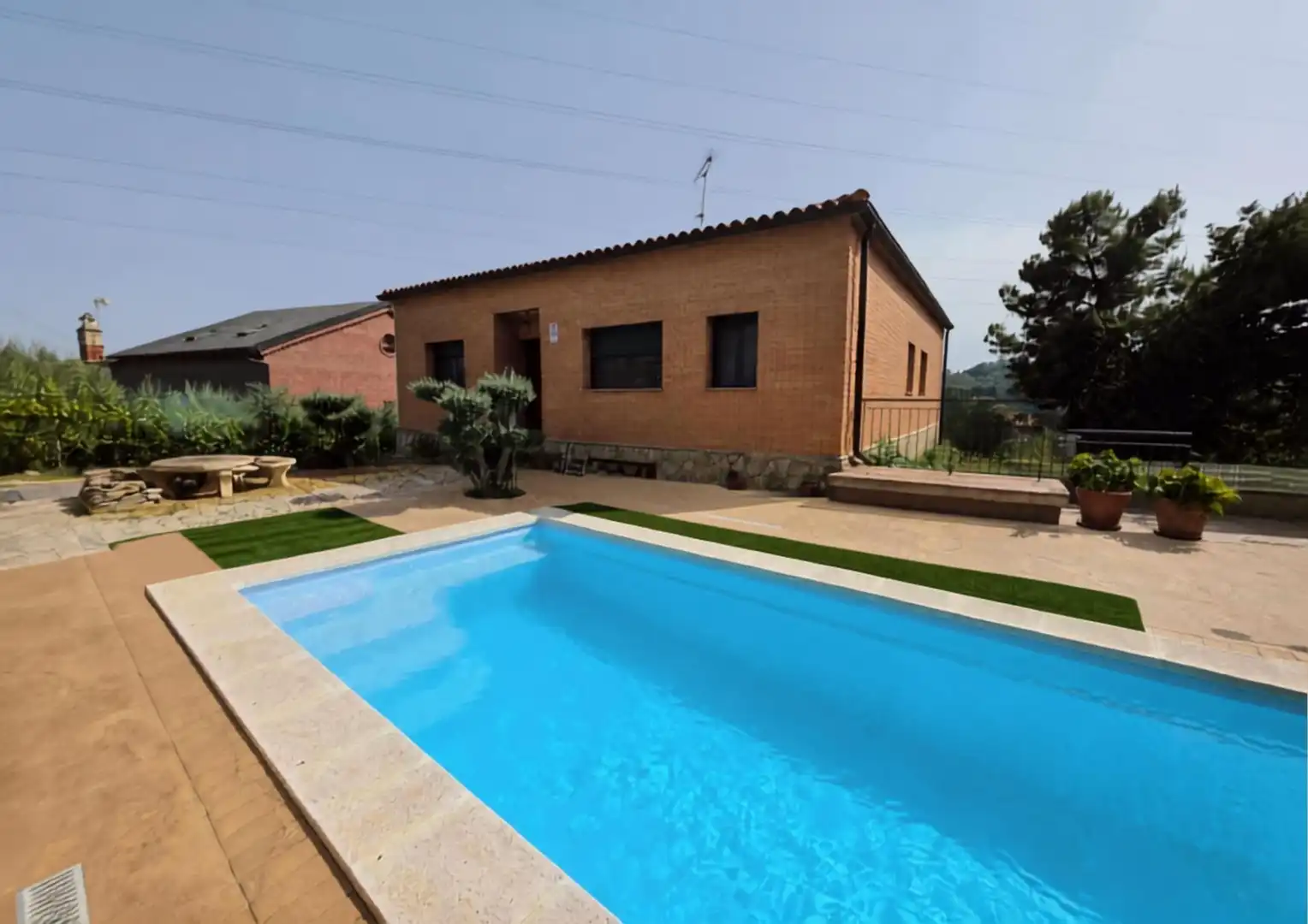 Villa avec piscine à vendre à Sentmenat