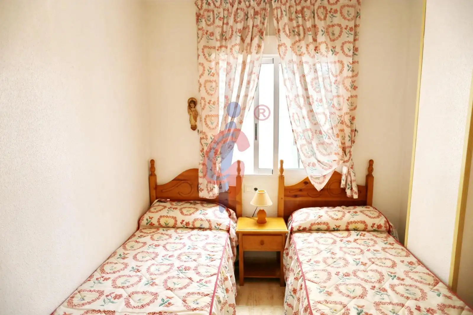 Habitación de Apartamento en venta en Guardamar del Segura con Aire acondicionado, Terraza y Amueblado