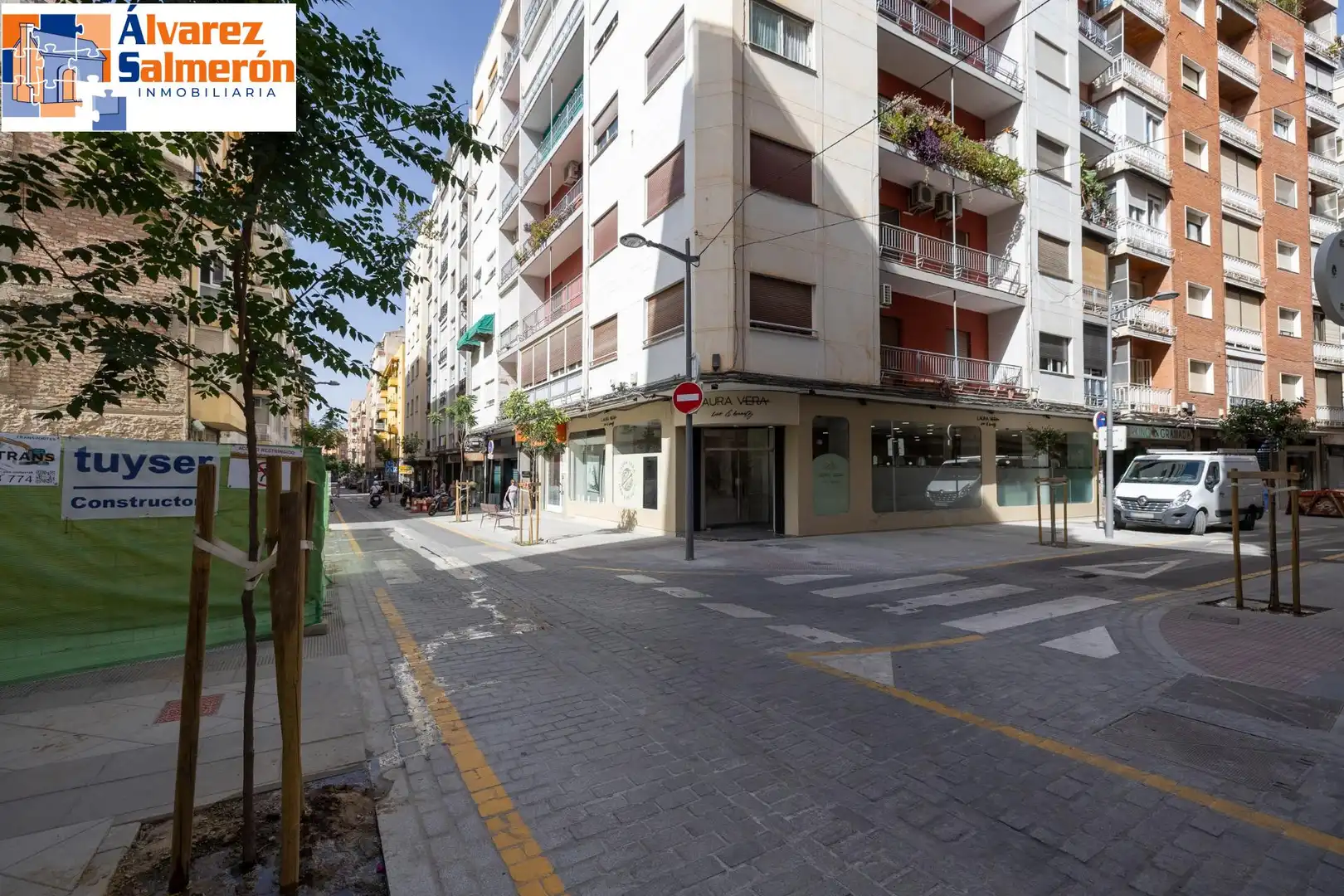 Exterior view of Flat for sale in Granada  with Air Conditioner, Heating and Parquet flooring