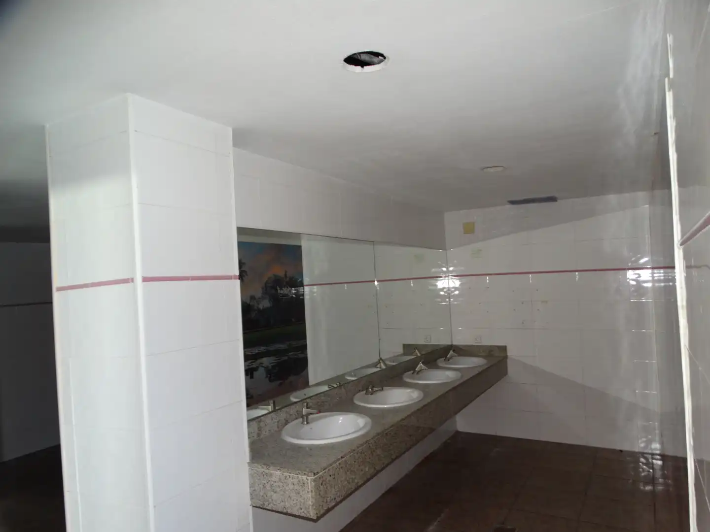 Bany de Local de lloguer en Toledo amb Aire condicionat i Calefacció