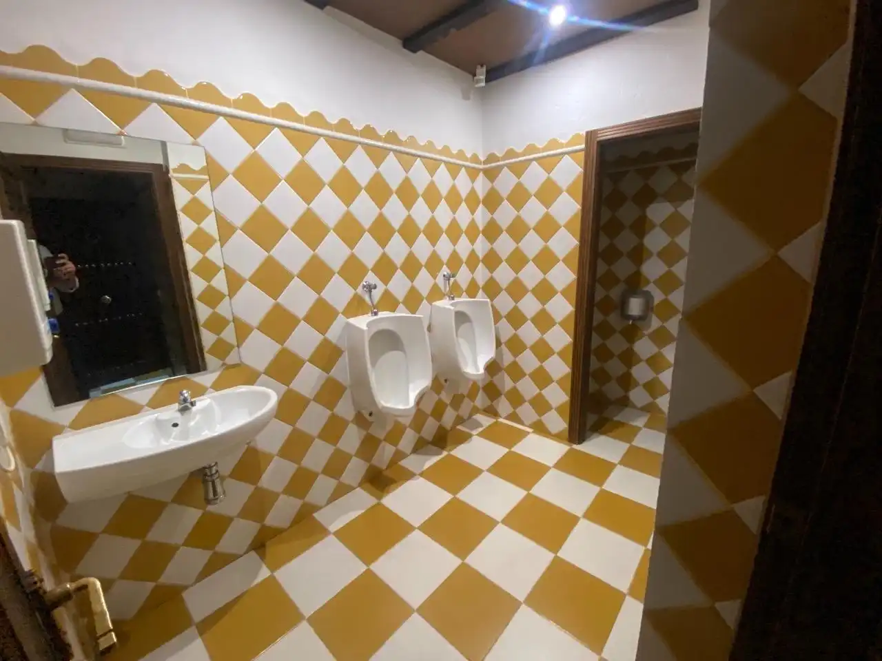 Bathroom of Buildings for sale in Fuencaliente