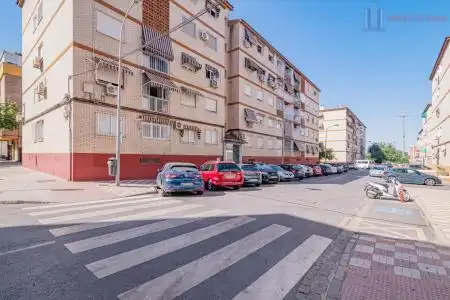Vista exterior de Pis en venda en Genil