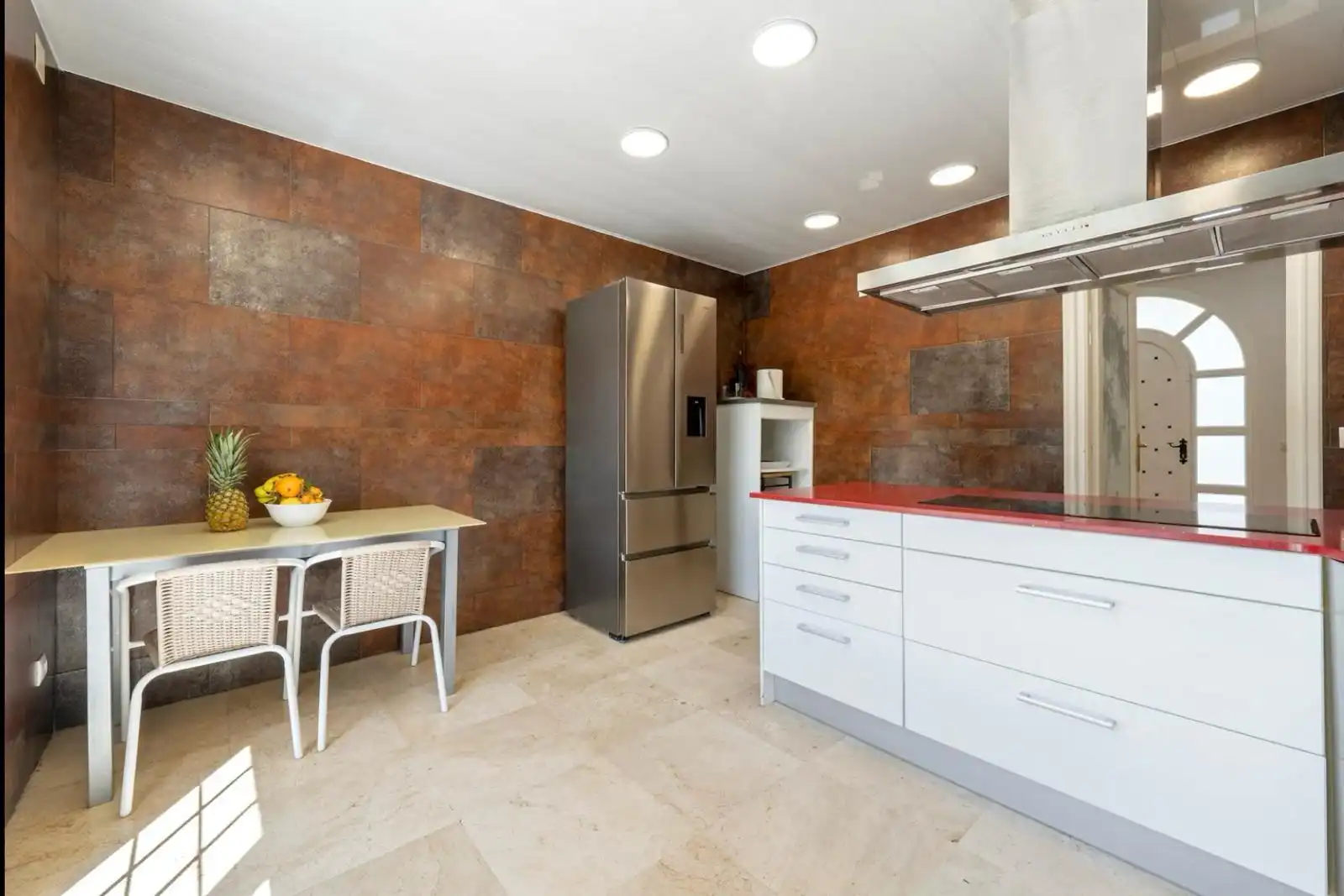 Chalet con terraza en venta en Carrer Gregal 9, imagen 10