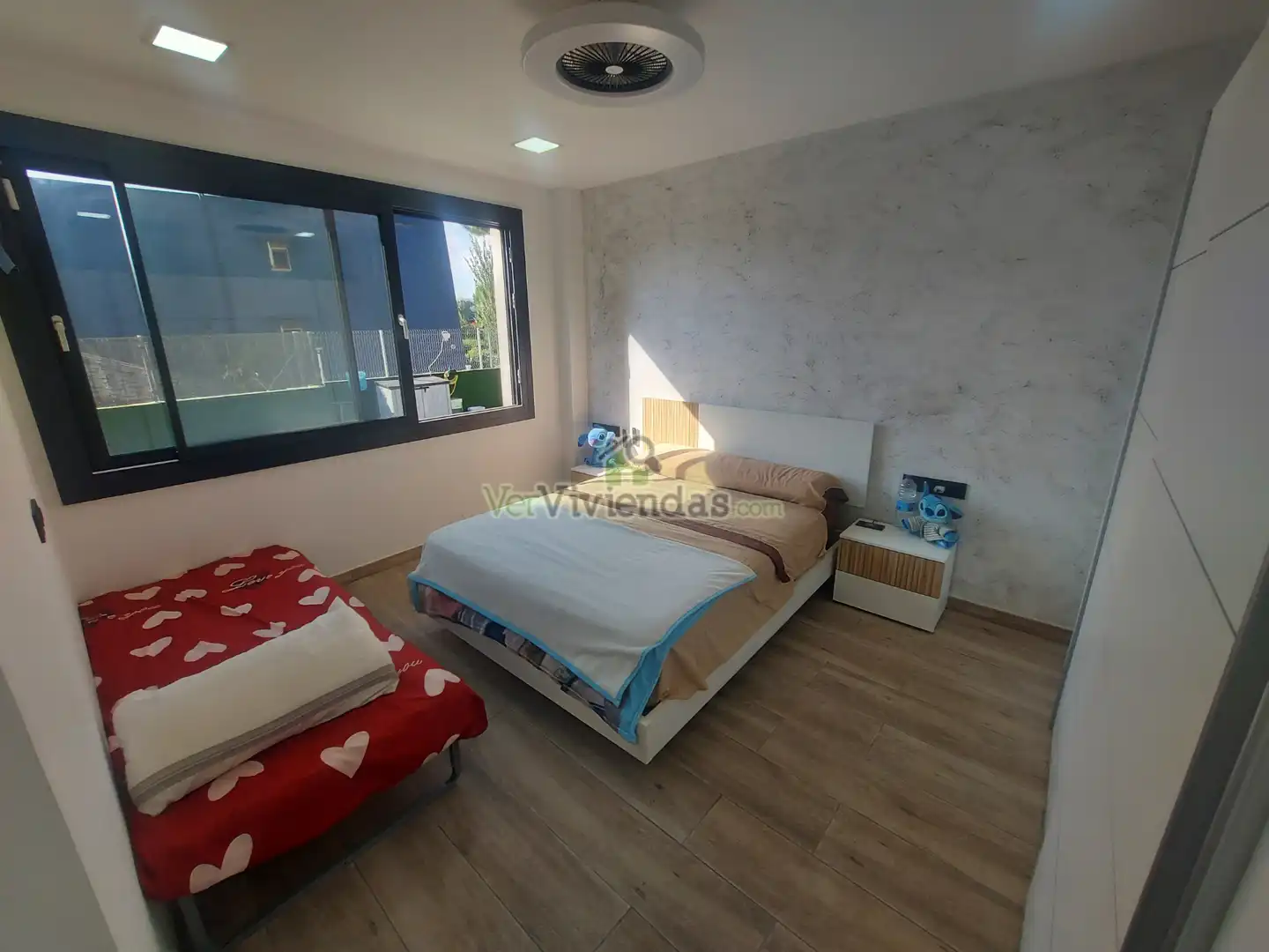 Schlafzimmer von Haus oder Chalet zum Verkauf in Pallejà mit Klimaanlage, Heizung und Privatgarten