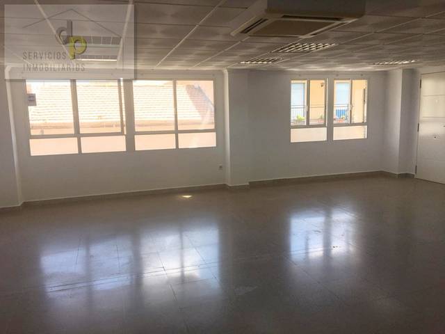 Local comercial en Alquiler en Carrer Riu Xúquer, 34 en Torrellano