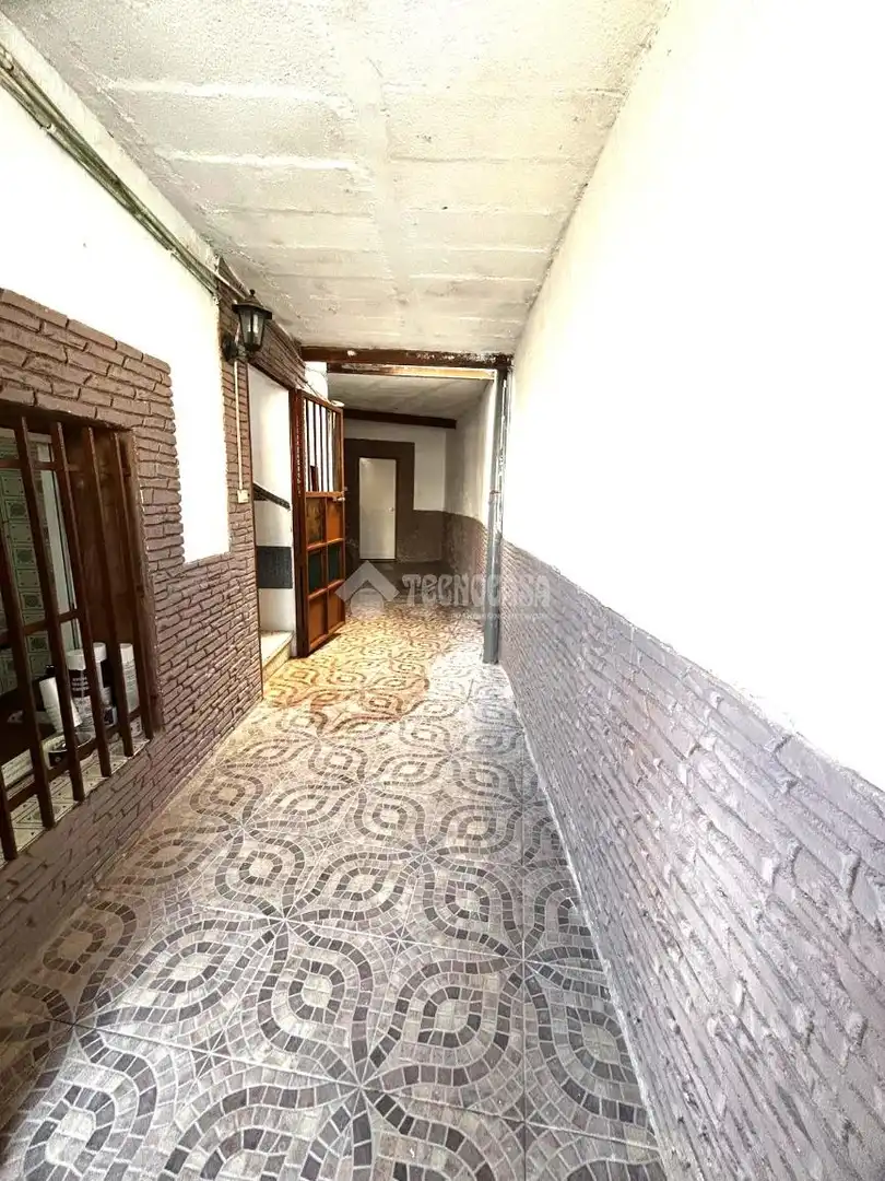 Casa adosada en venda en Alcalá del Río amb Aire condicionat i Balcó
