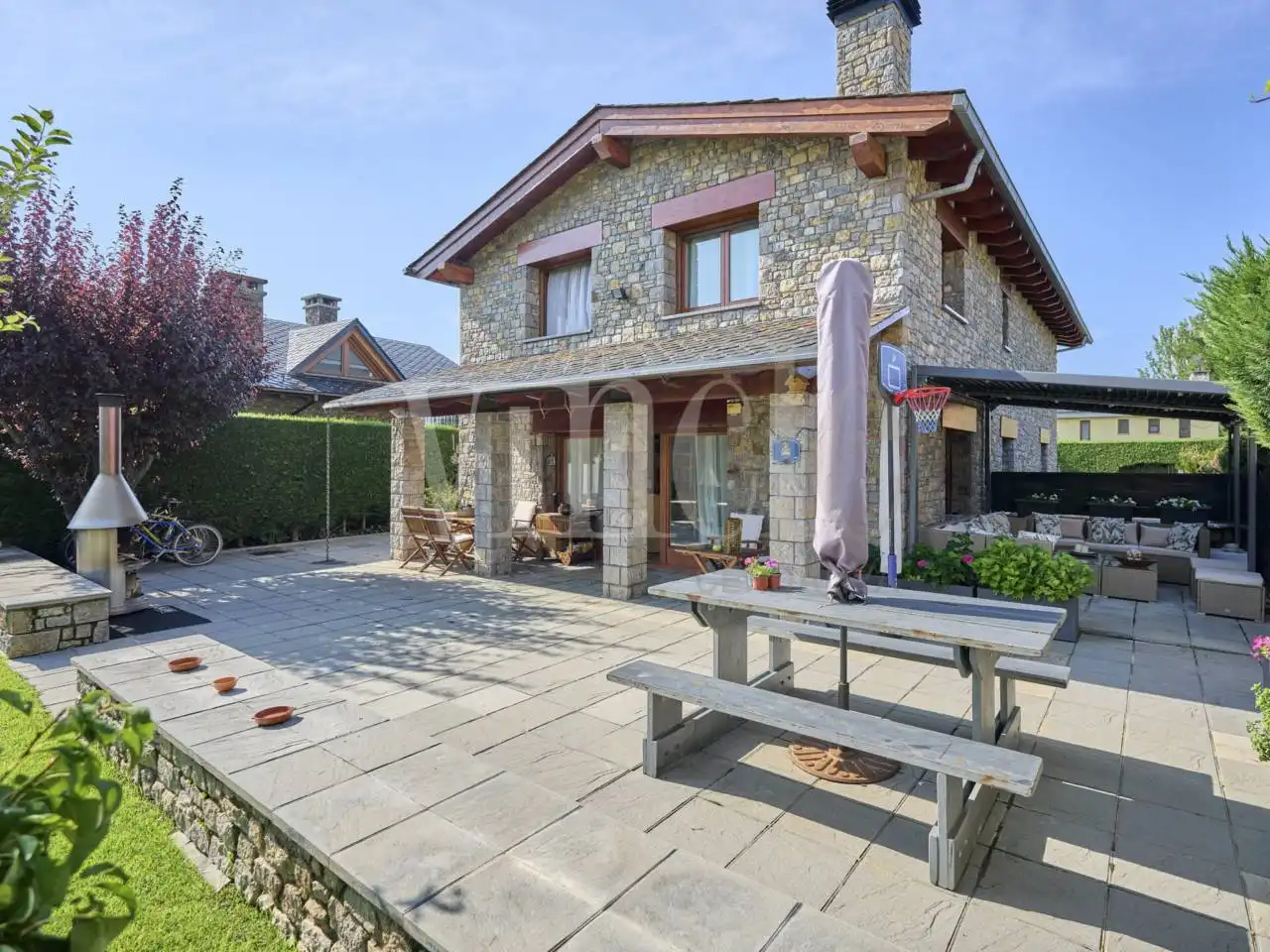 Vista exterior de Casa o chalet en venta en Puigcerdà con Calefacción, Jardín privado y Parquet