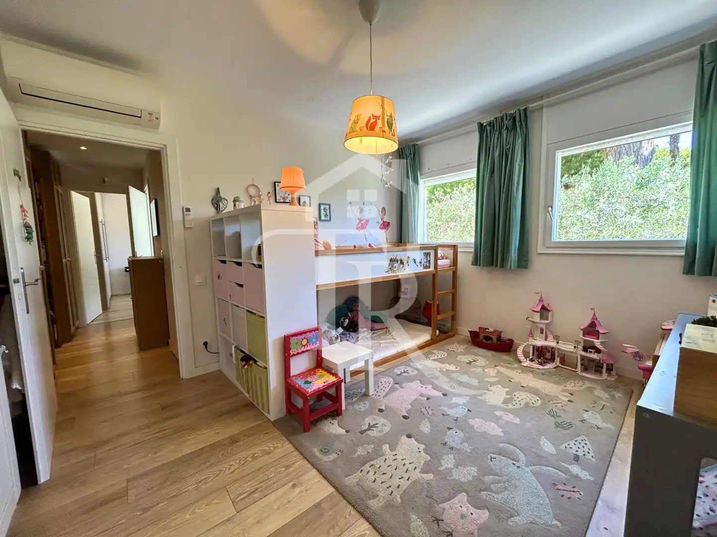 Sala de estar de Casa o chalet en venta en Roda de Berà con Aire acondicionado, Calefacción y Jardín privado