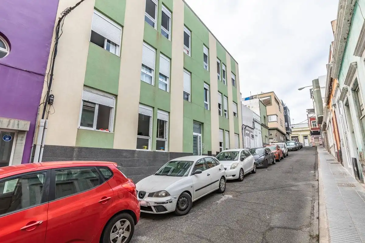 Vista exterior de Piso en venta en Las Palmas de Gran Canaria con Trastero