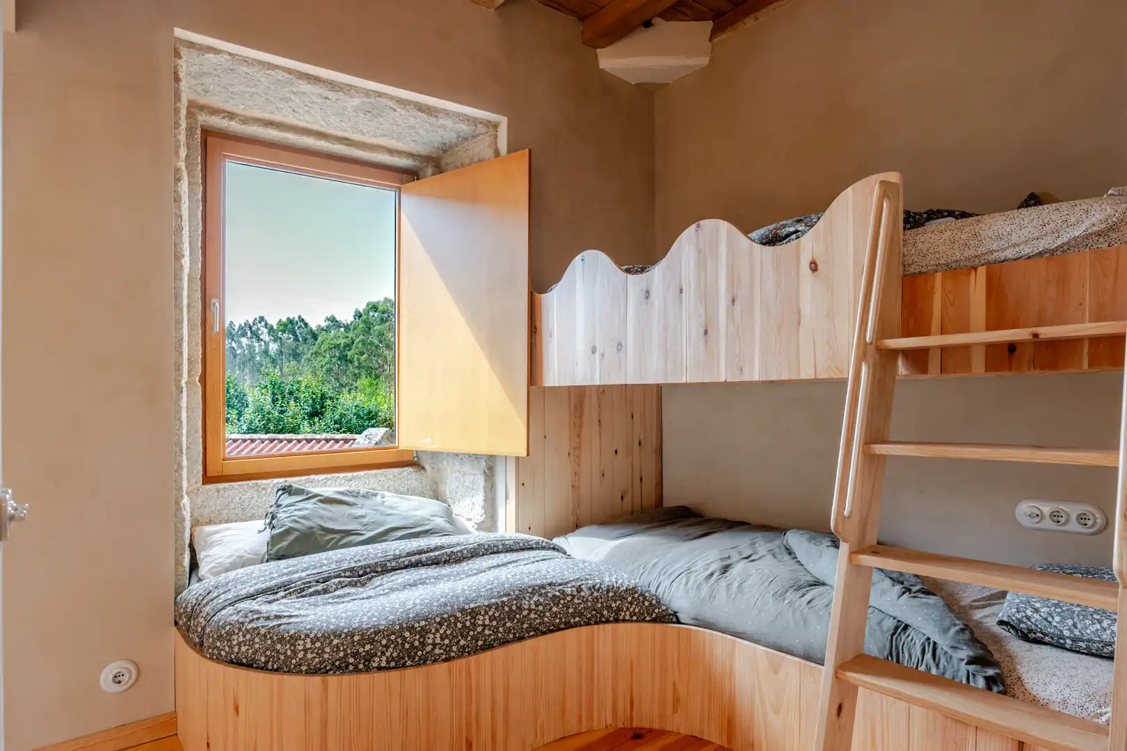 Bedroom of Country homes for sale in Poio  with Swimming Pool and Furnished