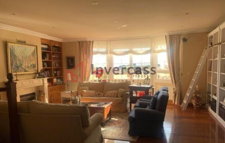 Casa adosada en venda a Centro