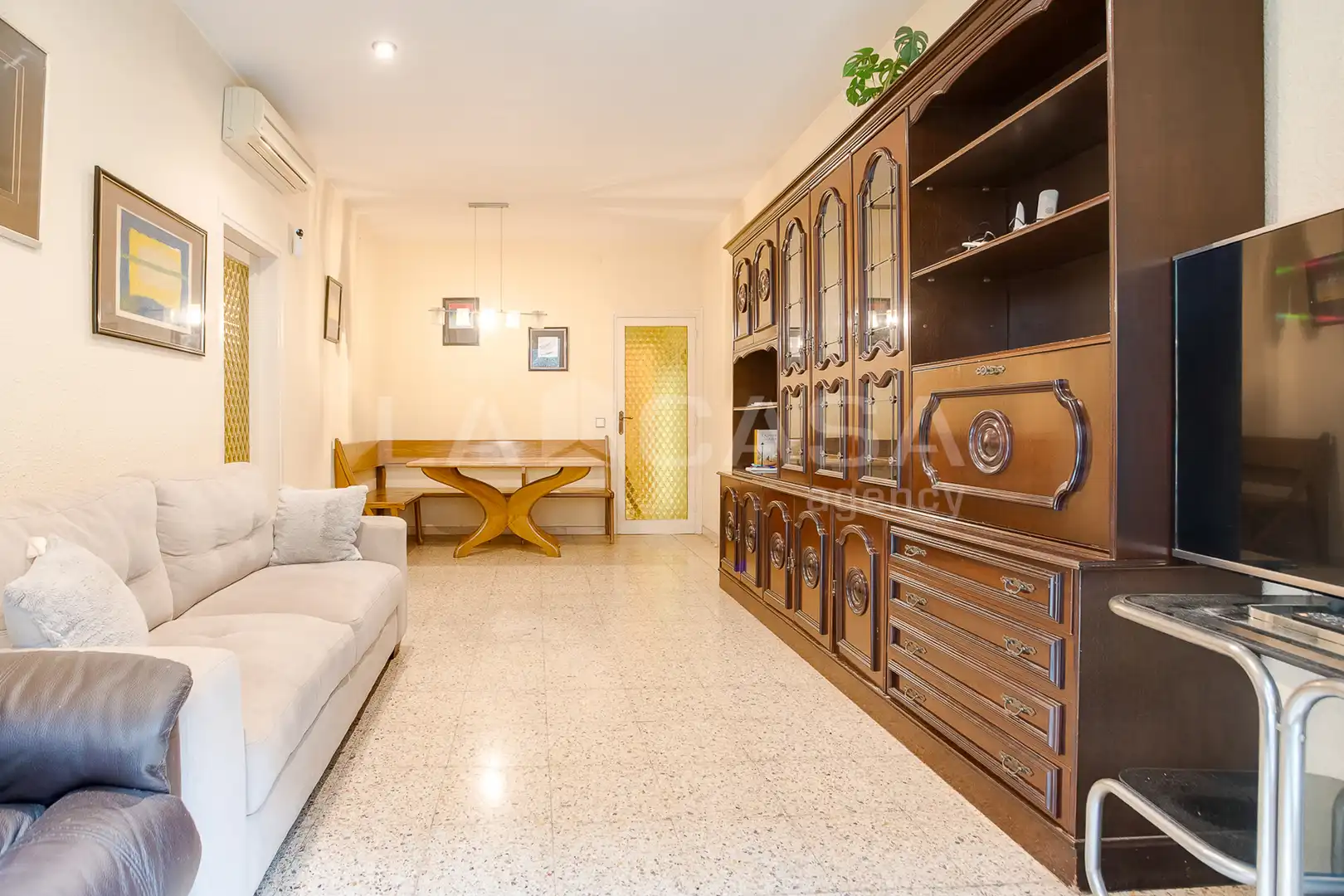 Sala d'estar de Planta baixa en venda en Les Corts
