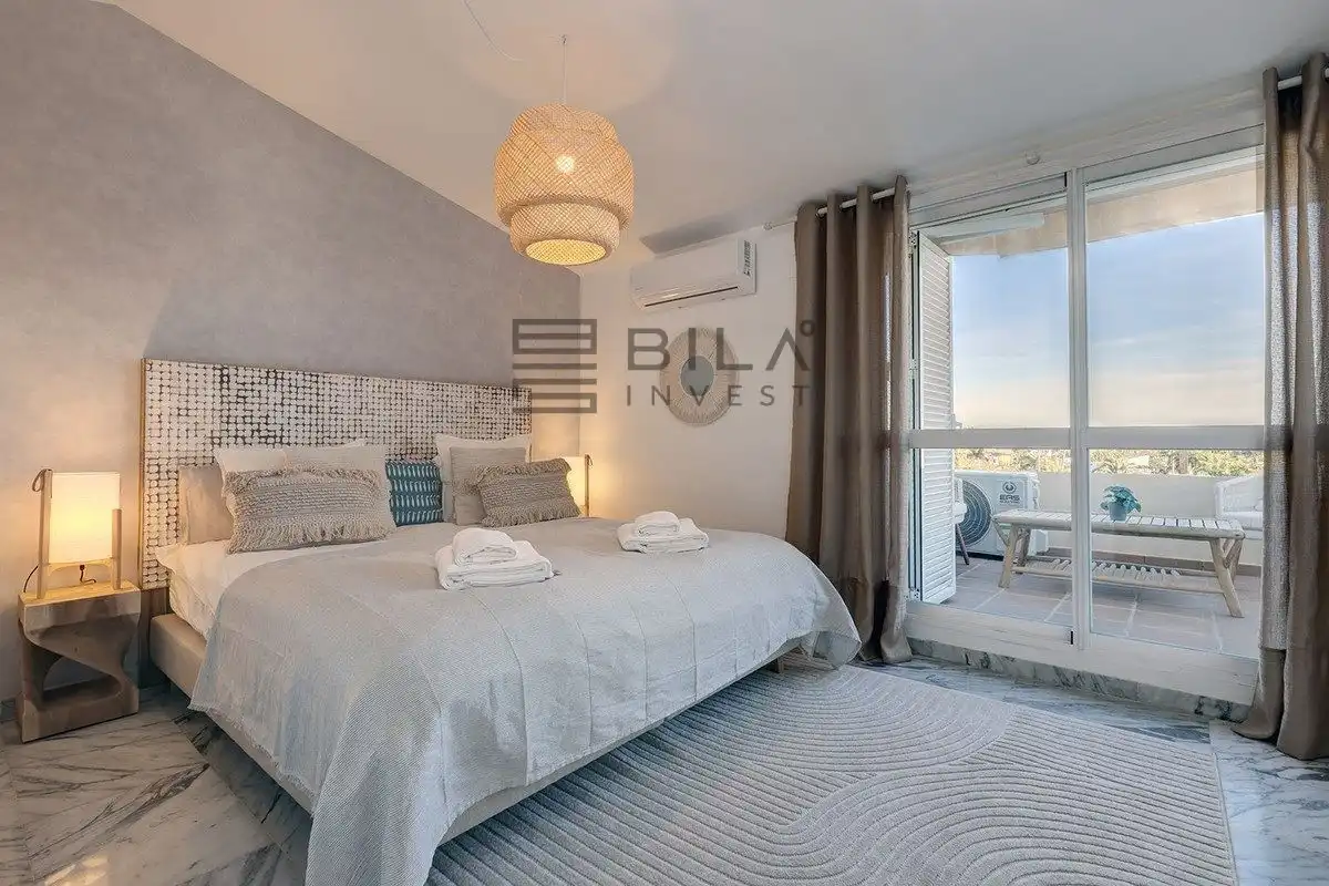 Bedroom of Attic for sale in Marbella  with Air Conditioner, Terrace and Swimming Pool