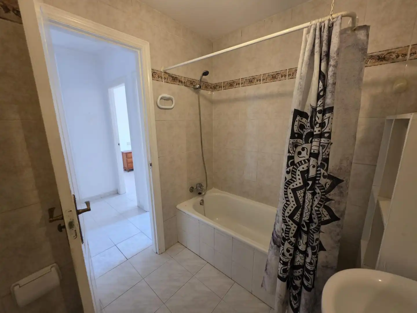 Bathroom of Flat for sale in La Oliva