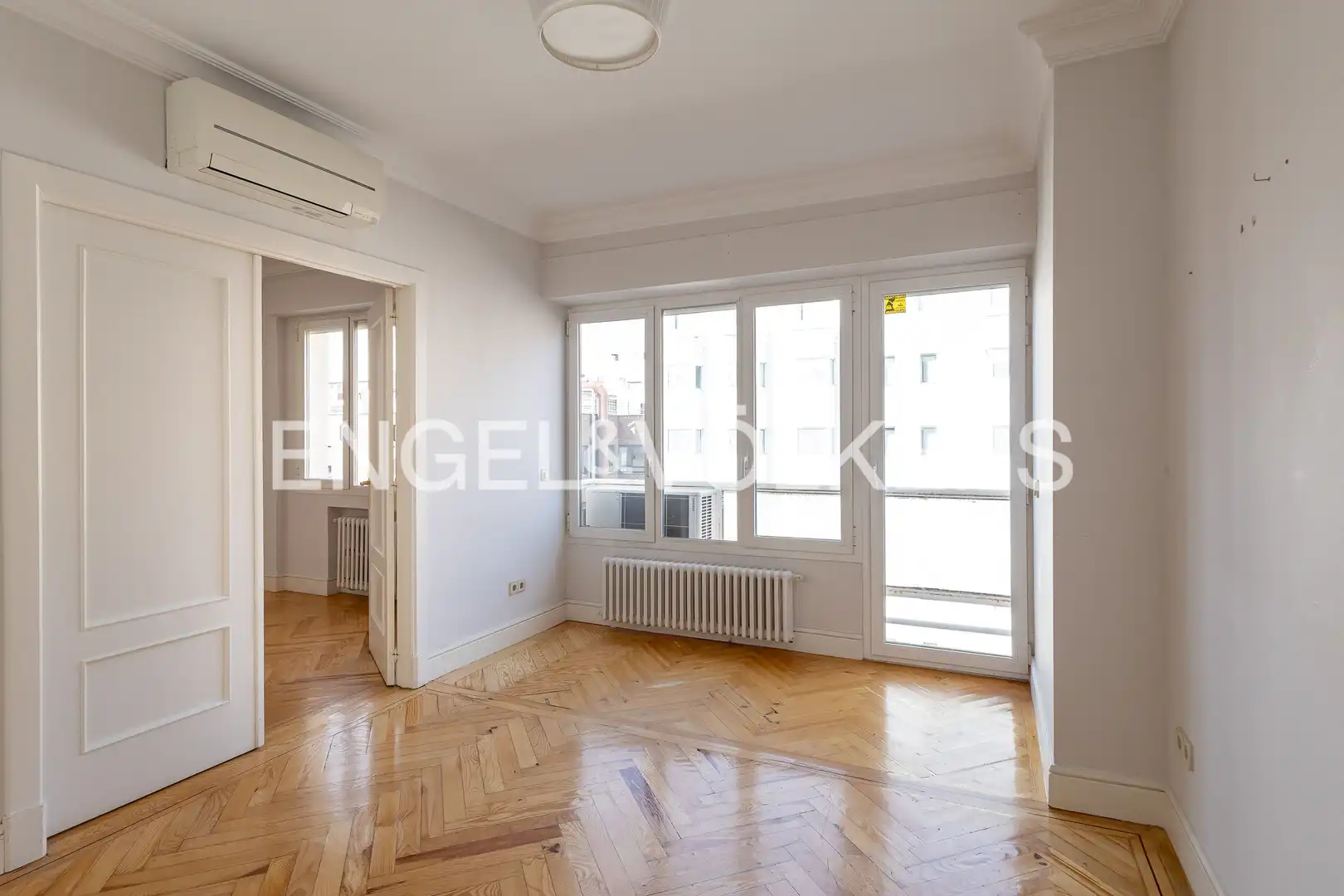 Sala de estar de Piso en venta en Madrid con Calefacción, Terraza y Trastero