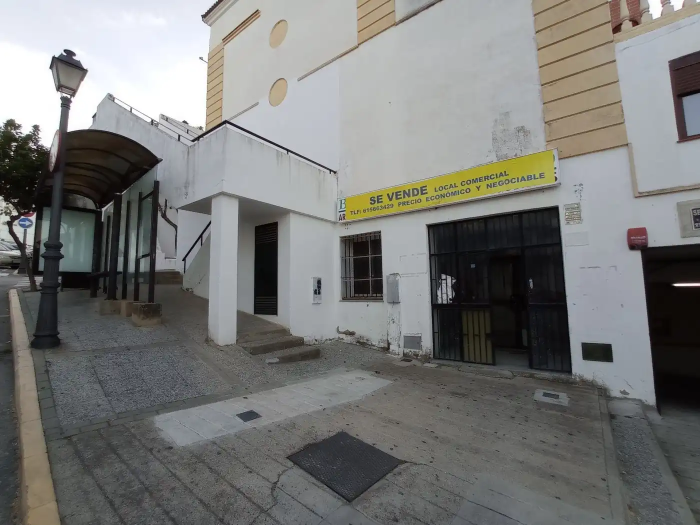Local comercial en venda a Avenida JUAN CARLOS I, imagen 2