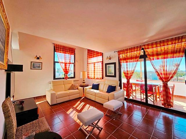 Sala de estar de Casa o chalet en venta en Sils con Aire acondicionado, Calefacción y Jardín privado