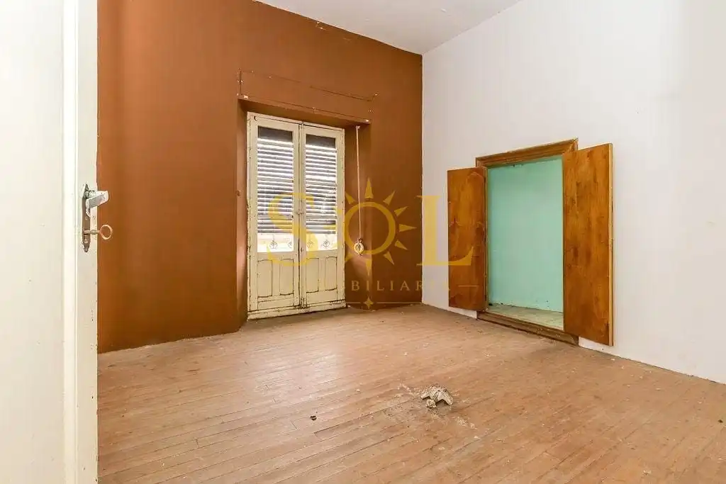 Habitación de Local en venta en Gordoncillo con Parquet
