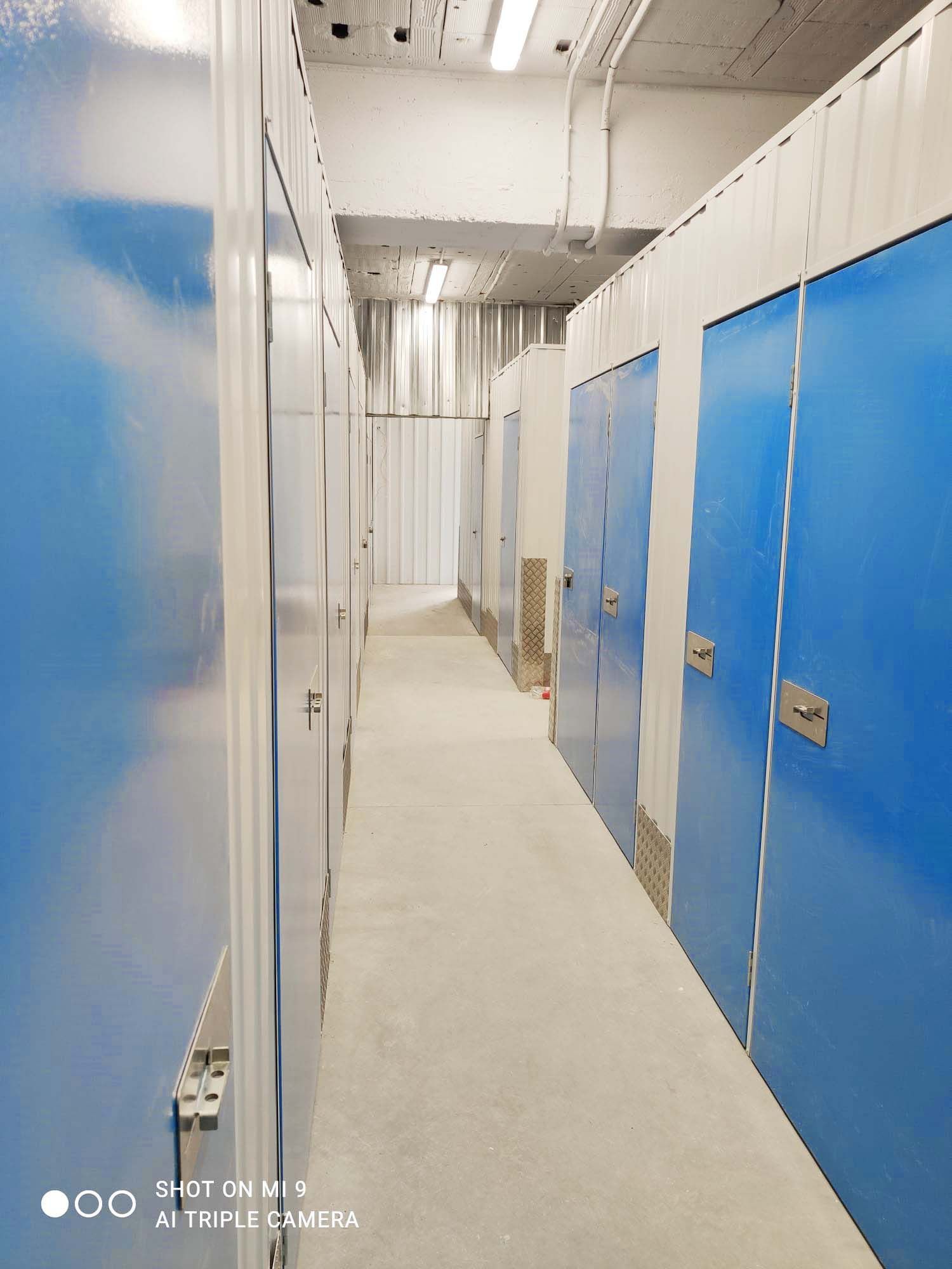 Box room to rent in Valverde de la Virgen  with Alarm