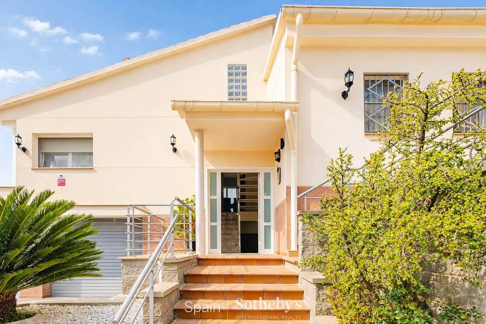 Exterior view of Houses for sale in Sant Pere de Ribes  with Air Conditioner, Heating and Private garden