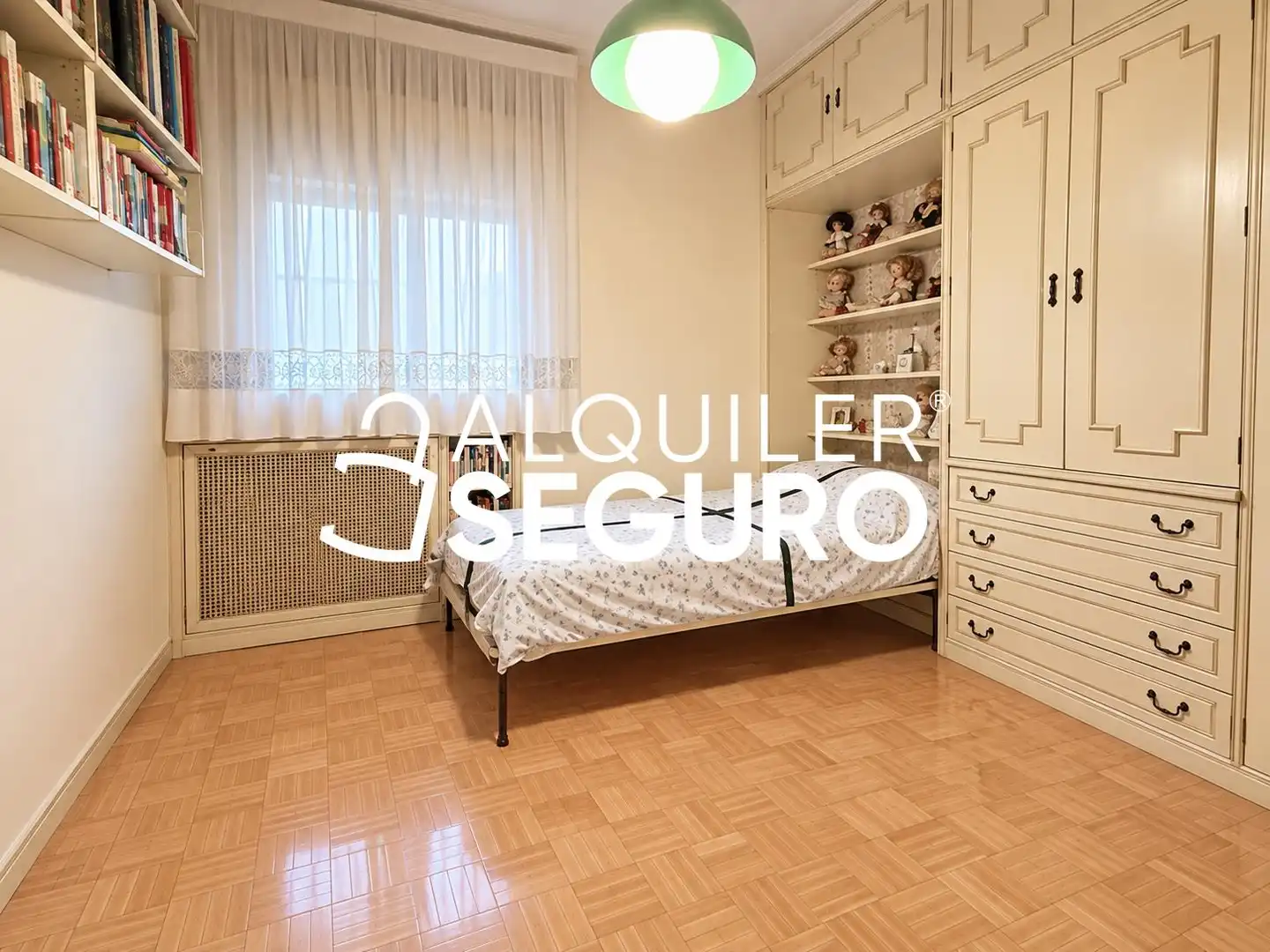 Habitación de Piso de alquiler en Chamberí