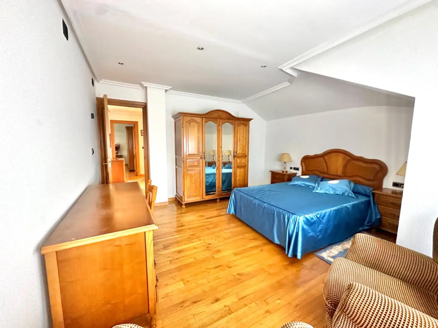 Dormitori de Casa o xalet en venda en Valdés - Luarca amb Calefacció, Jardí privat i Terrassa