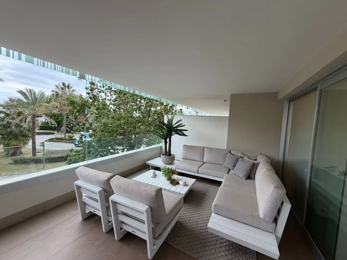 Terrassa de Apartament de lloguer en Marbella amb Aire condicionat, Terrassa i Piscina