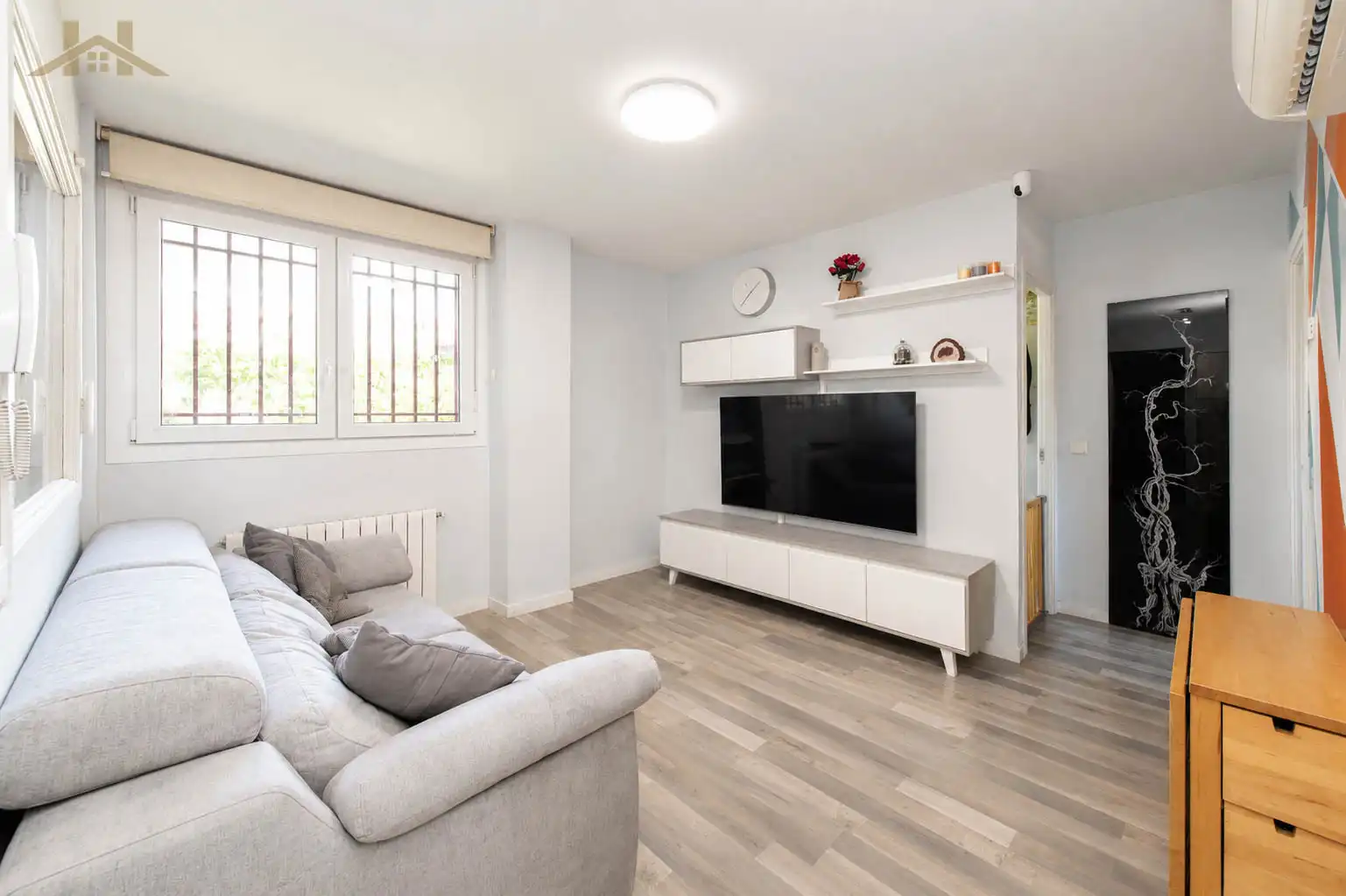 Sala de estar de Planta baja en venta en San Sebastián de los Reyes con Aire acondicionado