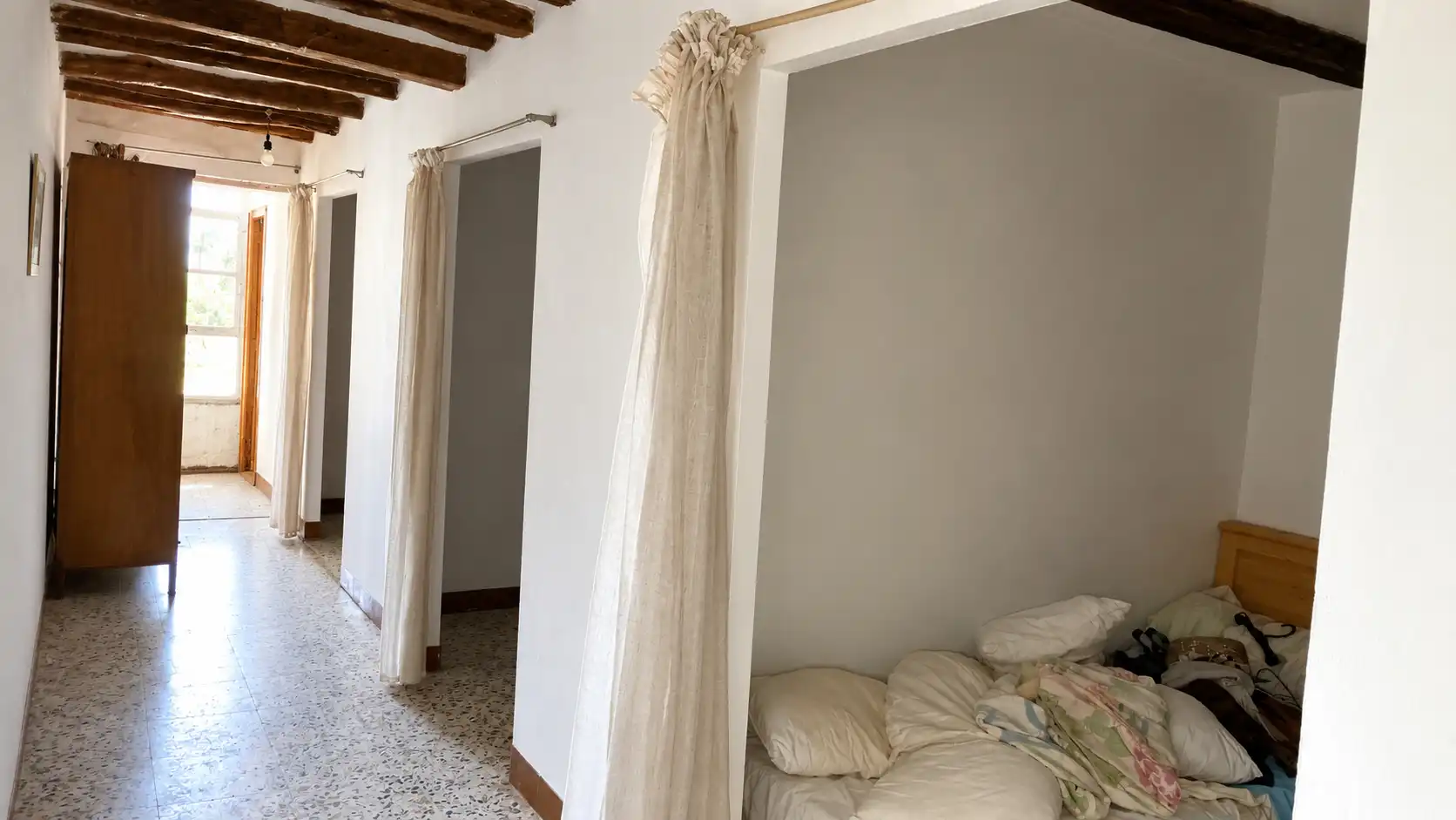 Dormitori de Casa adosada en venda en Torre del Compte, Teruel