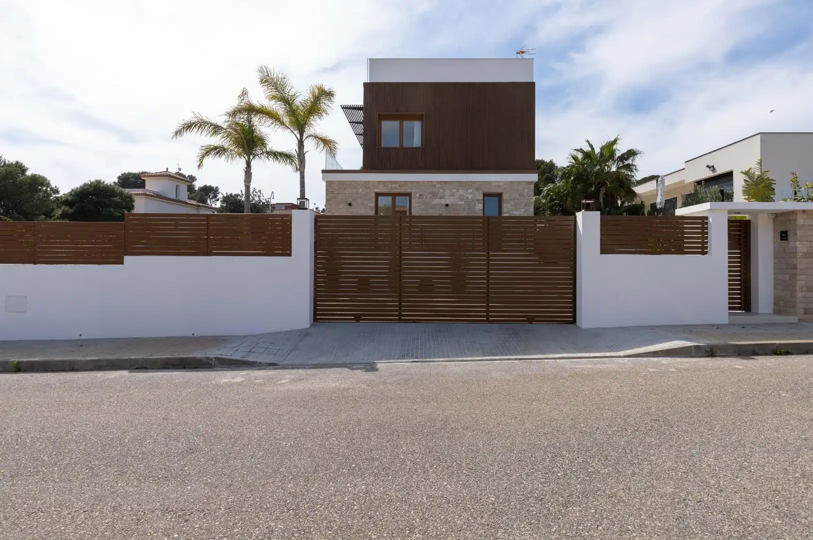 Vista exterior de Casa o chalet en venta en L'Ampolla con Aire acondicionado, Calefacción y Jardín privado