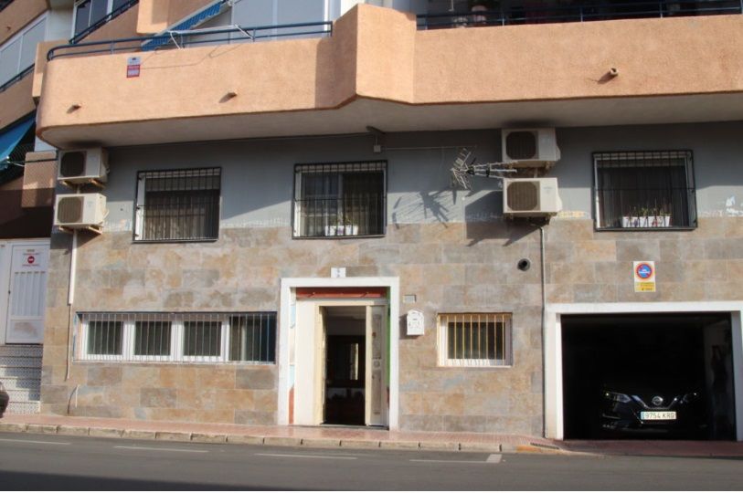 Exterior view of Duplex for sale in Torrevieja  with Air Conditioner, Storage room and Furnished