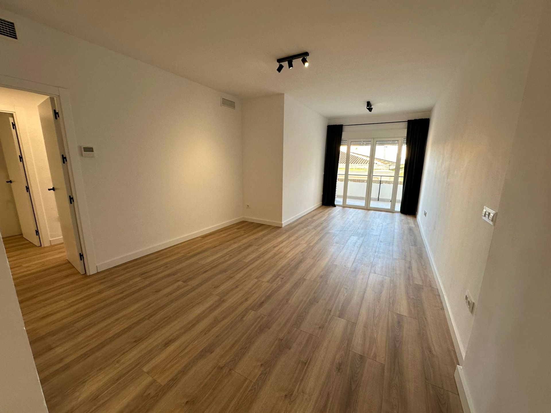 Living room of Flat for sale in Don Benito  with Air Conditioner, Heating and Parquet flooring