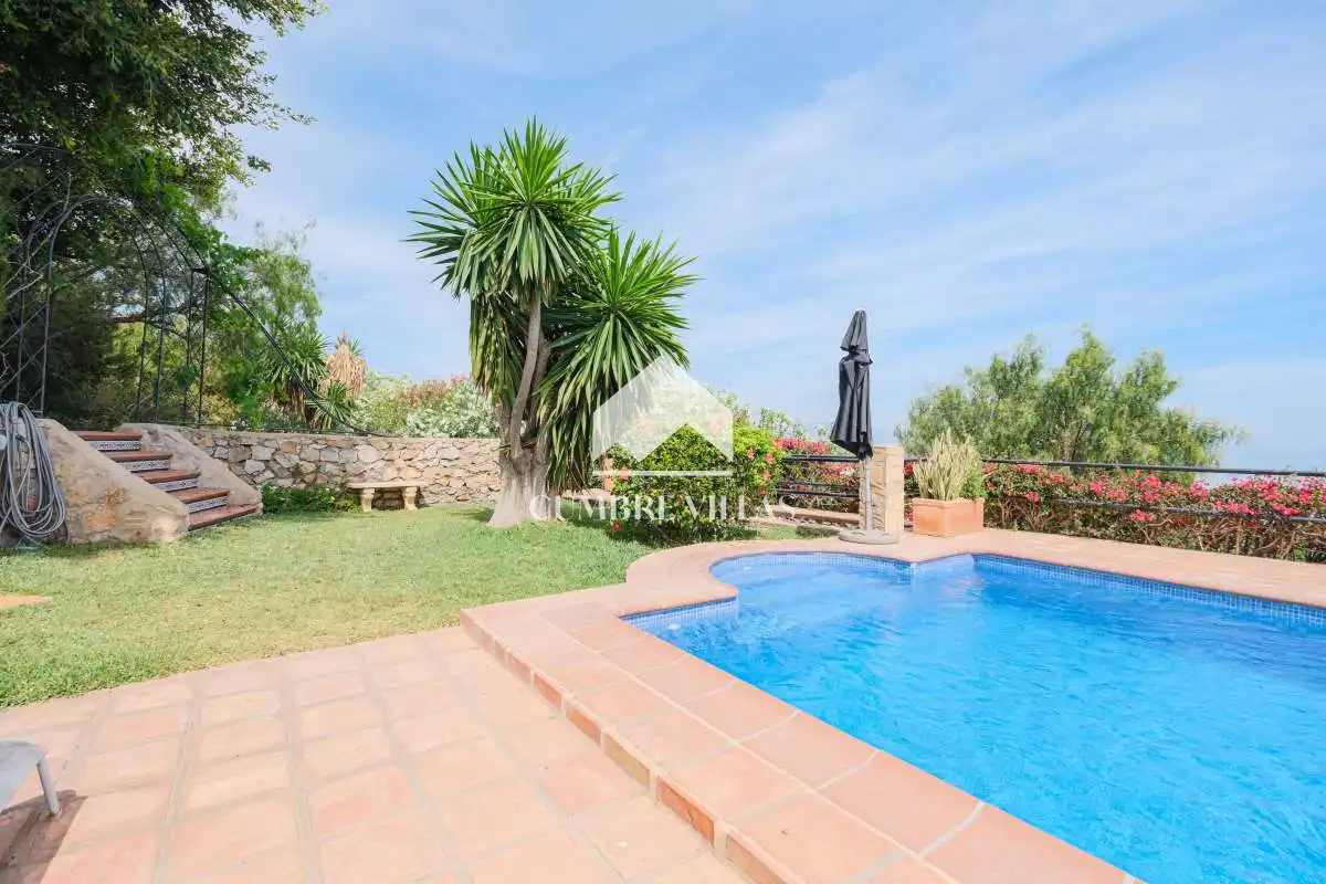 Jardí de Casa o xalet en venda en Salobreña amb Jardí privat, Terrassa i Piscina comunitària