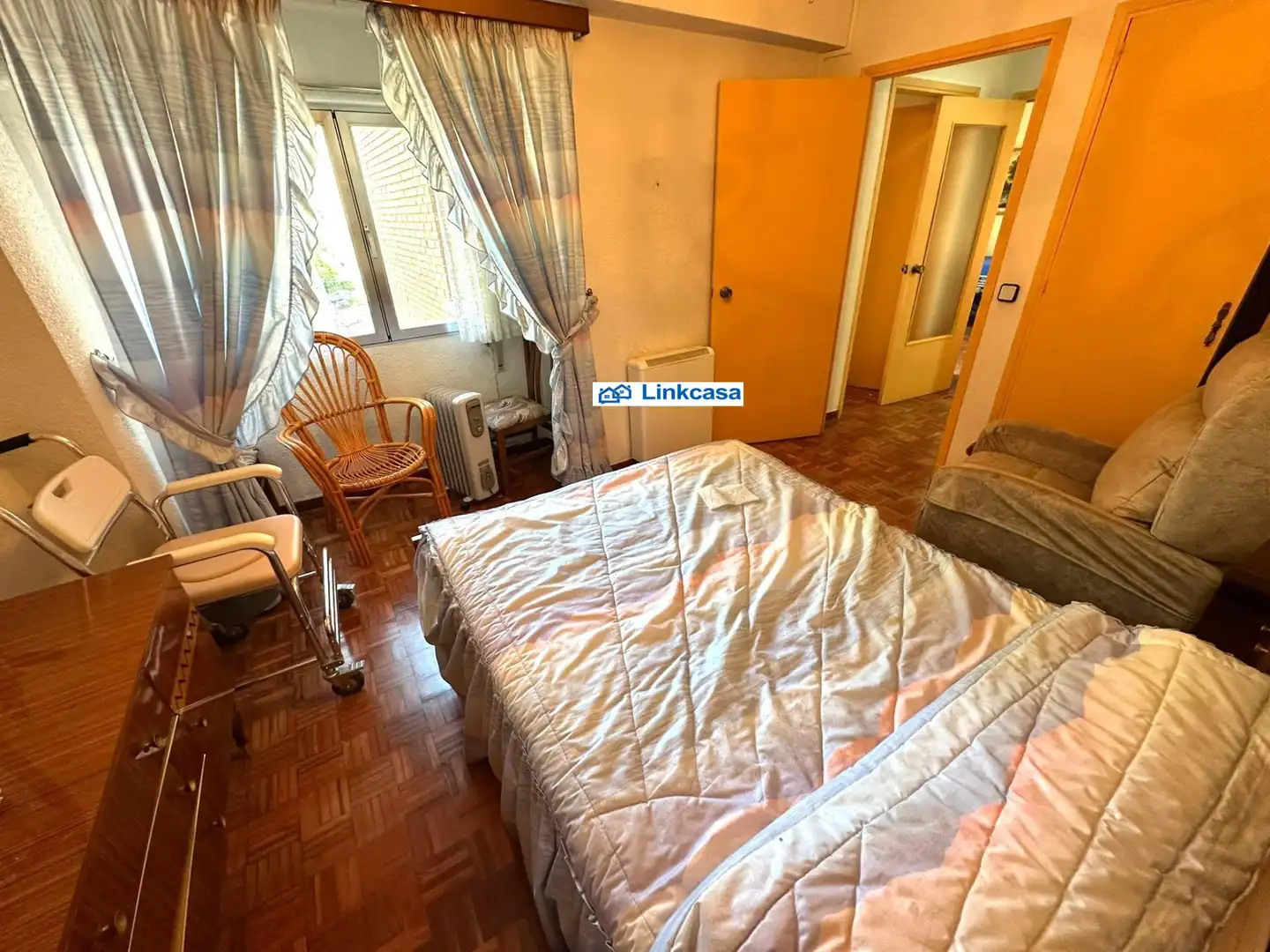 Bedroom of Flat for sale in Madrid  with Heating, Terrace and Furnished