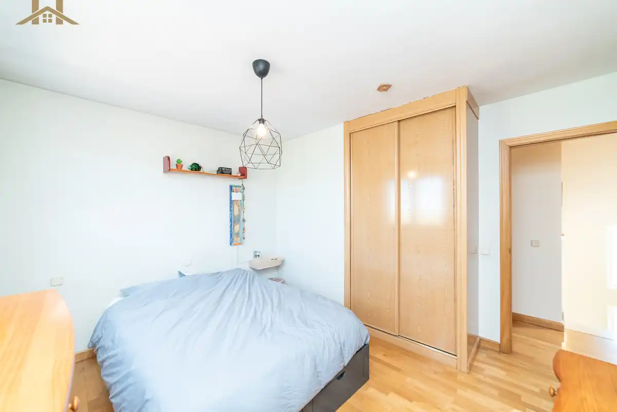 Dormitori de Casa o xalet en venda en Arroyomolinos (Madrid) amb Aire condicionat, Jardí privat i Terrassa