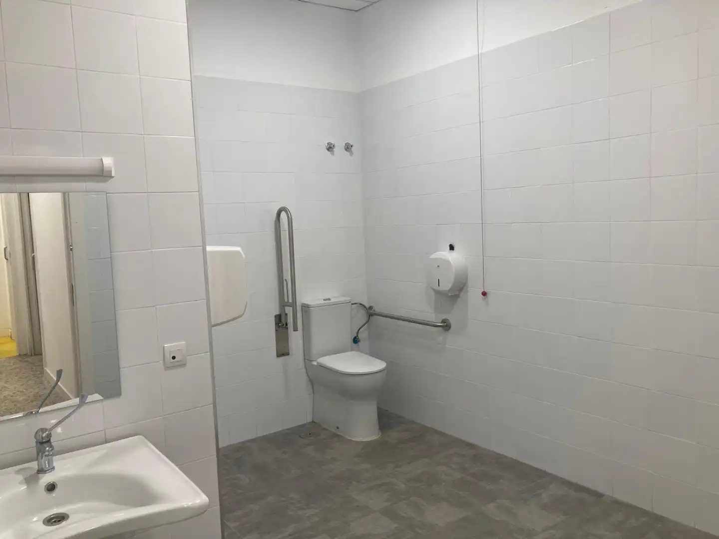 Nave industrial en venta en Cerrado de Calderón - Hacienda Paredes