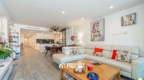 Foto 4 de Piso en venta en Figueres, Centre, Roses