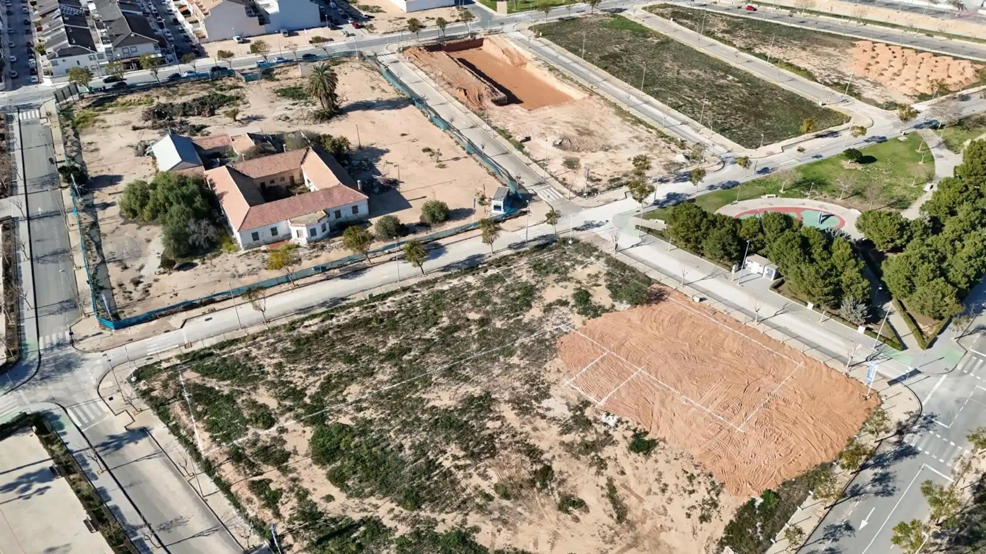Casa adosada en venta en Avenida Reina Sofía, 13, Pilar de la Horadada ciudad