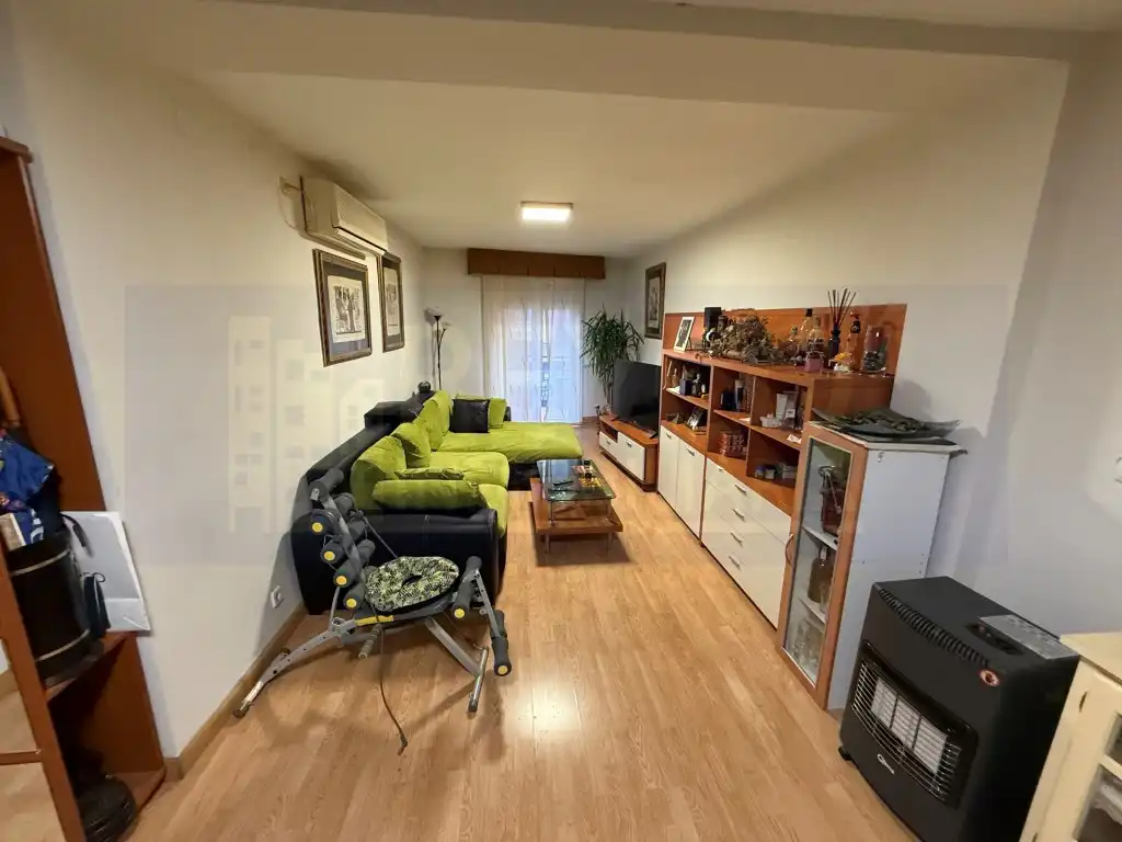 Flat with lift for sale in Calle Marques De Murrieta