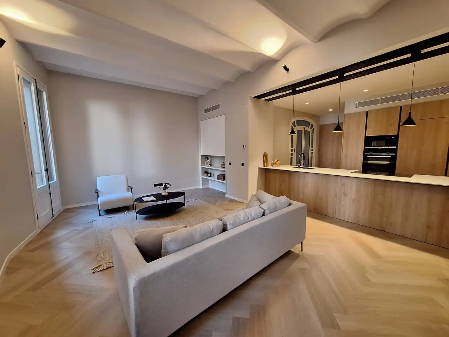 Living room of Flat for sale in  Barcelona Capital  with Air Conditioner, Heating and Balcony