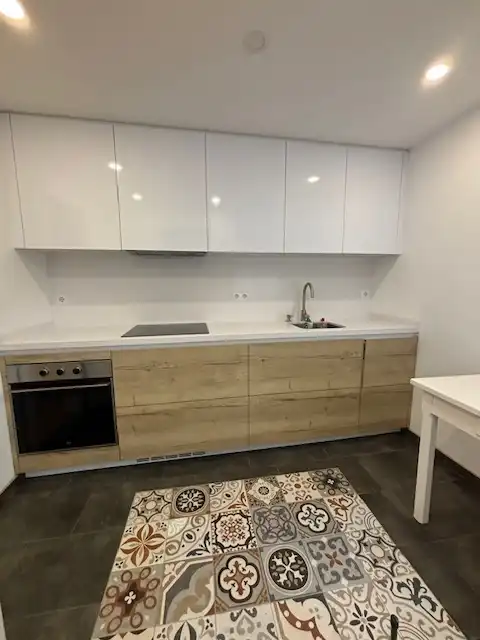 Cuina de Pis en venda en Ferrol amb Parquet, Forn i Rentadora