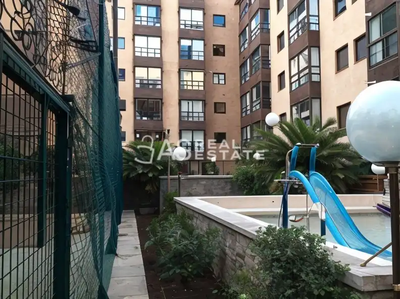 Piso en venta en Calle De la Maquinilla, Palomeras Sureste