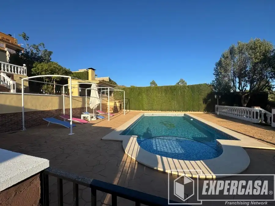 Piscina de Casa o chalet en venta en Alginet con Calefacción, Terraza y Trastero