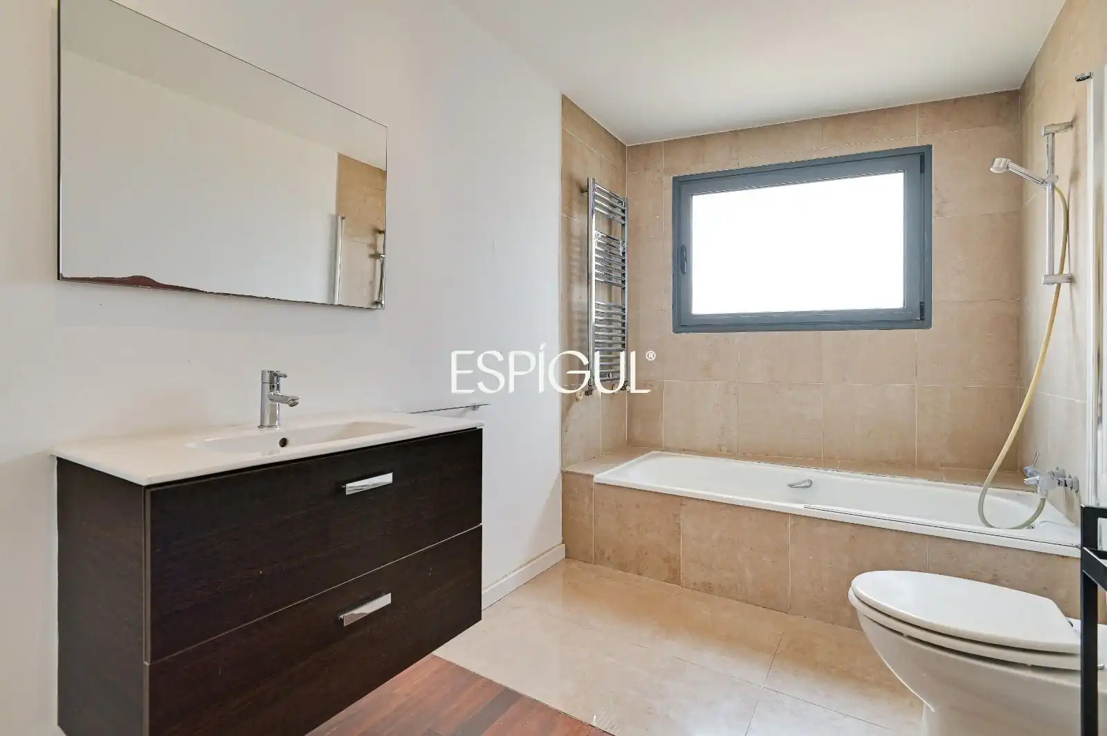Baño de Casa o chalet en venta en Sant Gregori con Aire acondicionado, Calefacción y Parquet