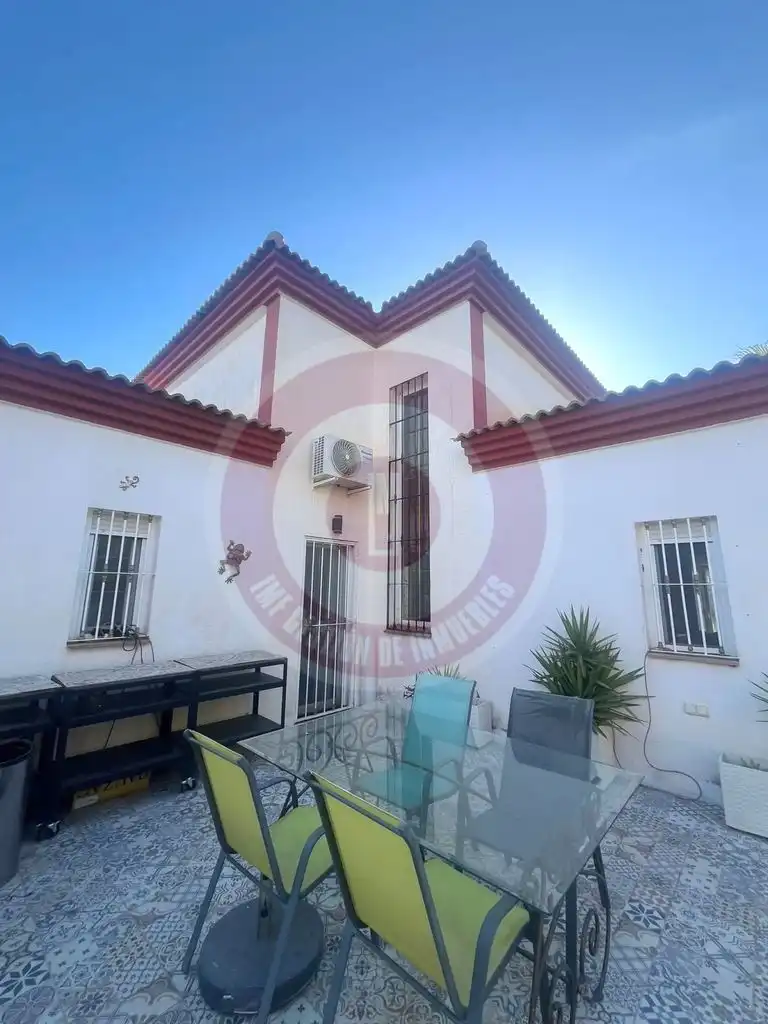 Vista exterior de Casa o chalet en venta en Arenas con Aire acondicionado, Jardín privado y Terraza