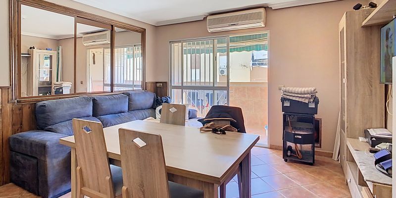 Sala d'estar de Pis en venda en Benalmádena amb Terrassa, Moblat i Balcó