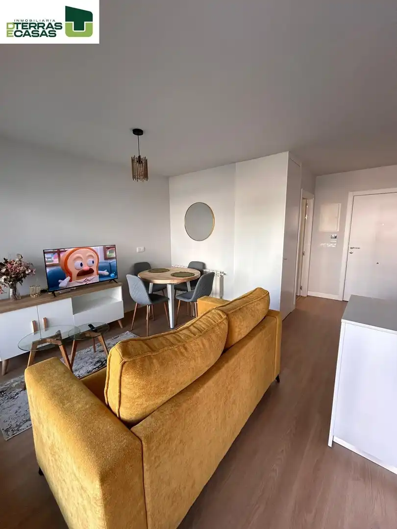 Sala de estar de Piso de alquiler en Pontevedra Capital  con Calefacción, Terraza y Trastero